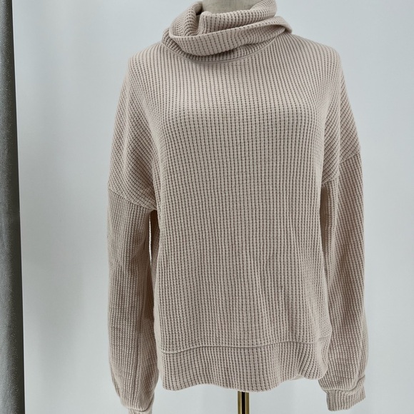 Banana Republic Waffle Knit Turtle Neck Sweater - Picture 6 of 7
